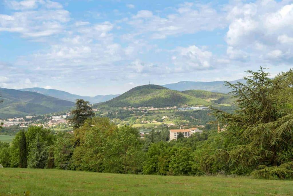 Agreable Maison De Village Avec Balcon Roiffieux Exterior photo